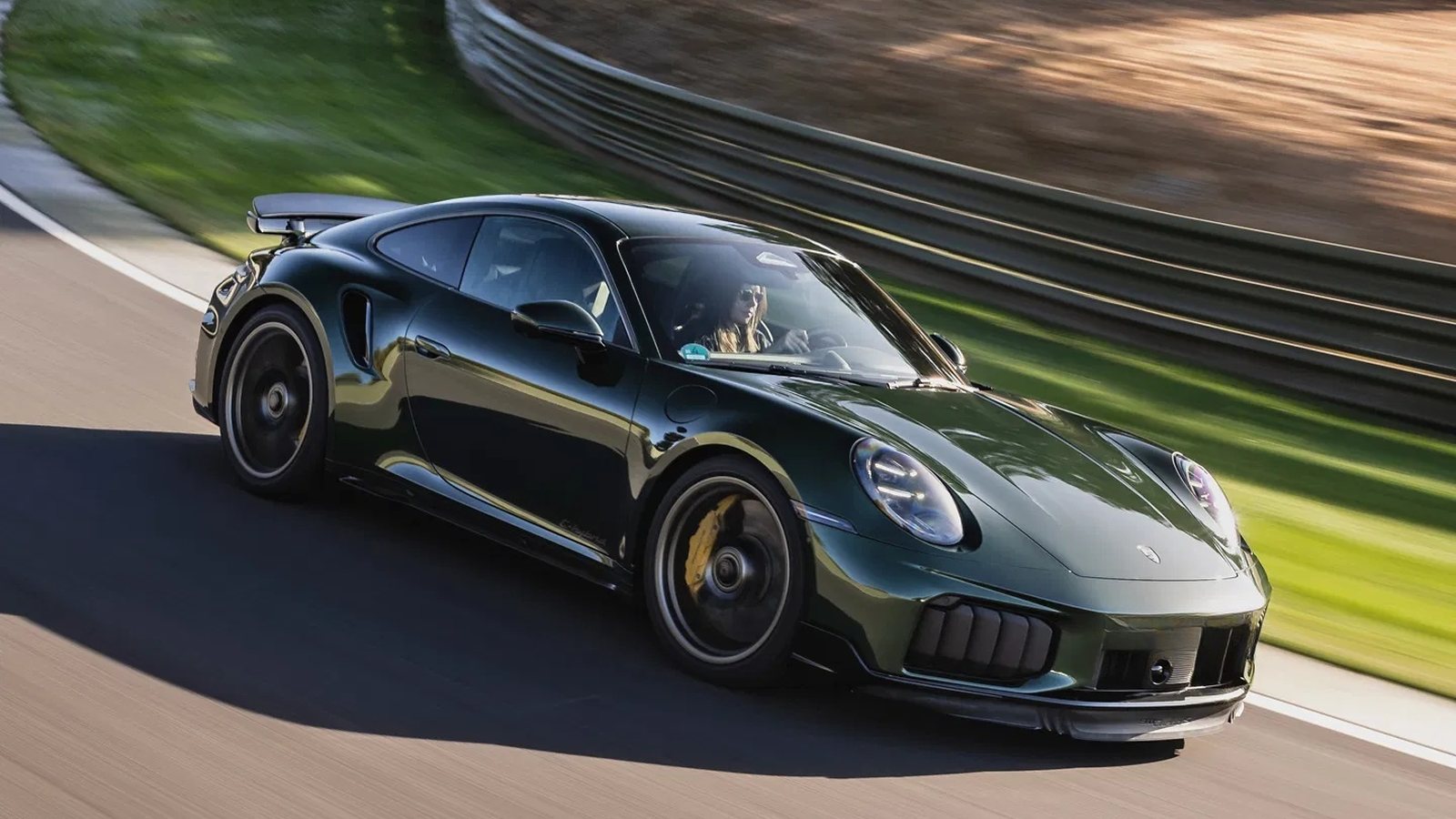 porsche-911-turbo-s-t-hybrid-992-2-sprint-filter